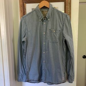 Blue check men’s button down shirt, size M